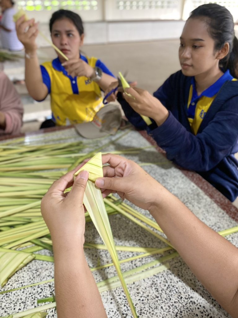 วิทยาลัยการโรงแรมและการท่องเที่ยว ร่วมสืบสานประเพณีลากเรือพระ ประจำปี 2569 ส่งเสริมจิตอาสาและอนุรักษ์วัฒนธรรมท้องถิ่น - มทร.ศรีวิชัย (RMUTSV)