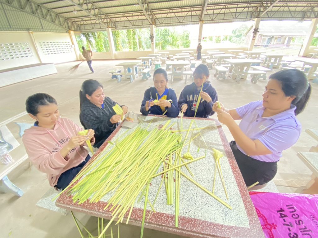 วิทยาลัยการโรงแรมและการท่องเที่ยว ร่วมสืบสานประเพณีลากเรือพระ ประจำปี 2569 ส่งเสริมจิตอาสาและอนุรักษ์วัฒนธรรมท้องถิ่น - มทร.ศรีวิชัย (RMUTSV)